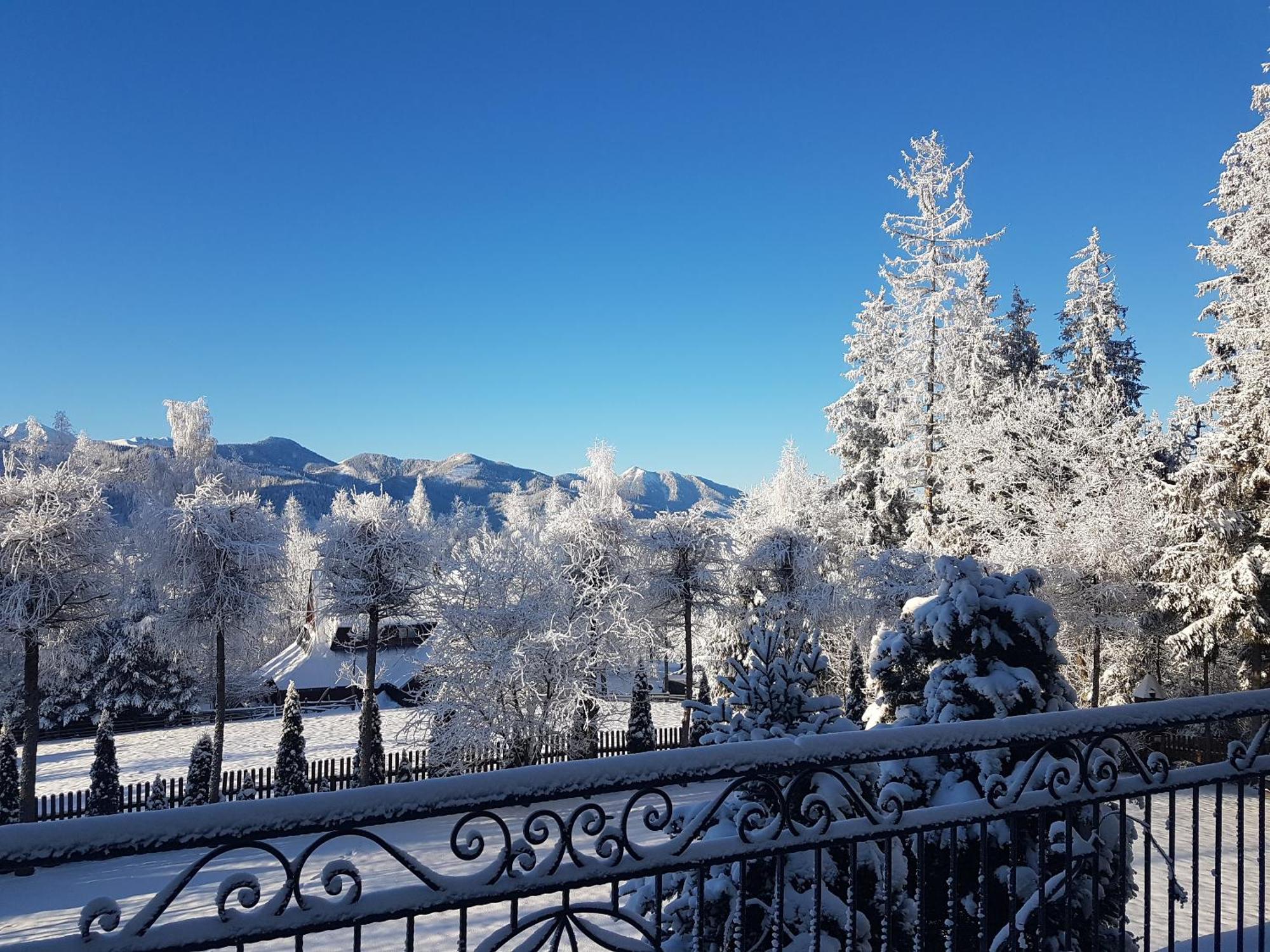 Willa U Podnoza Tatr Cztery Pory Roku Kościelisko Exterior foto